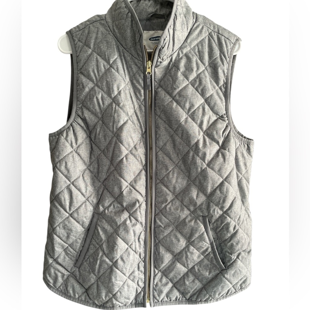 Old Navy Light Gray Quilted Vest